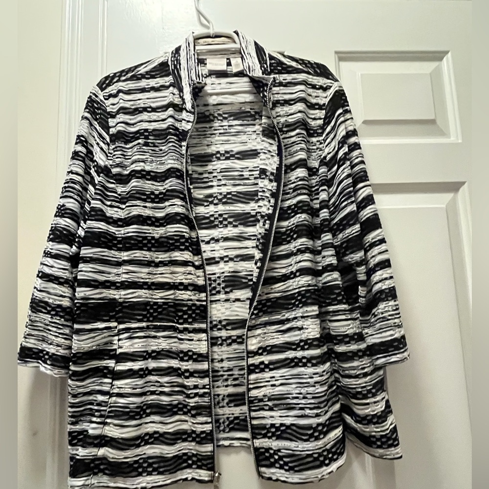 Weekenders shirt/jacket! In a cool black/white textured style! Nice zipper